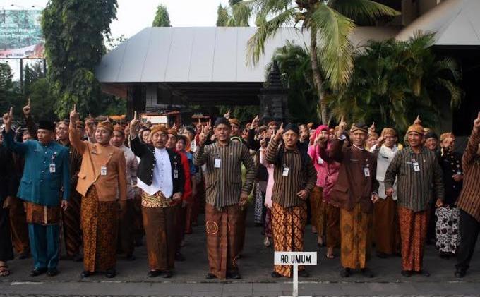 Kumpulan Pakaian Adat yang  Terdapat di Indonesia InfoPuntUal